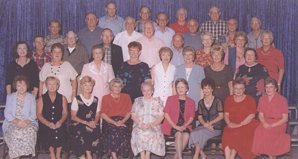 Class of 1953 Maxi-V Reunion 2001 (42244 bytes)