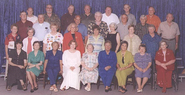 Class of 1957 - Maxi-V 2001 (41585 bytes)